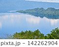 発荷峠から見た十和田湖 142262904