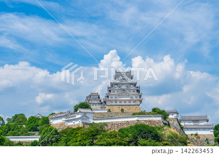 兵庫県姫路市 世界文化遺産 夏の姫路城 兵庫県姫路市 世界文化遺産 夏の姫路城 142263453