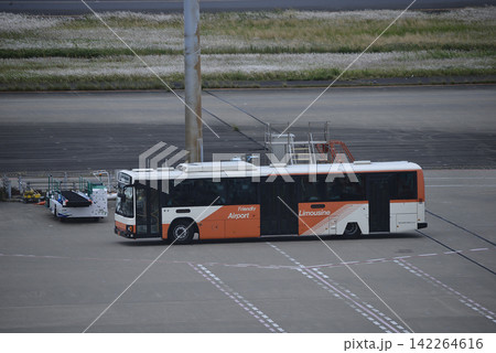 日野ブルーリボン 空港ランプバス 東京空港交通 日野ブルーリボン 空港ランプバス 東京空港交通 142264616