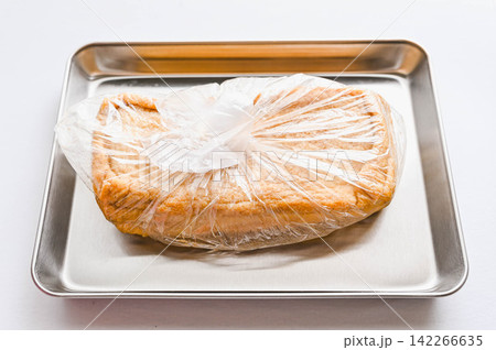 揚げに味をしみわたらせる 揚げに味をしみわたらせる 142266635