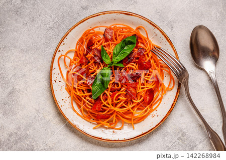 Gluten-free pasta, lentil spaghetti with sauce Gluten-free pasta, lentil spaghetti with sauce 142268984