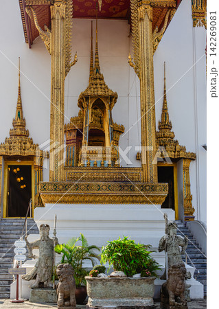 Wat Phra Kaew, Temple of the Emerald Buddha, Bangkok, Thailand 142269081