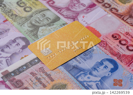A credit card for contactless cashless payments via a terminal or online. A credit card A credit card for contactless cashless payments via a terminal or online. A credit card 142269539