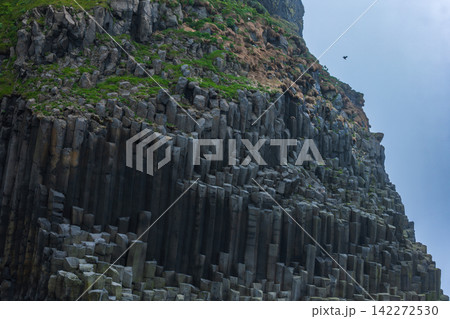 Hexagonal Basalt Columns Cliff Formation Iceland Hexagonal Basalt Columns Cliff Formation Iceland 142272530