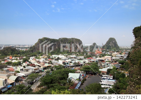 ベトナムダナンの五行山から見た風景 142273241