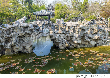 Spring landscape of Li Garden, classical Jiangnan garden in Wuxi China Spring landscape of Li Garden, classical Jiangnan garden in Wuxi China 142276042