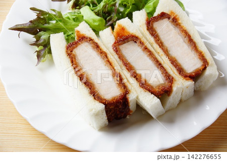 ロースカツサンドイッチ ロースカツサンドイッチ 142276655