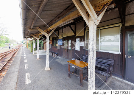 秋の北条鉄道 法華口駅(兵庫県加西市) 秋の北条鉄道 法華口駅(兵庫県加西市) 142279522