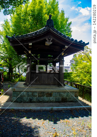 日野誕生院 親鸞聖人生誕の地に建つ雅な平安様式の寺院 日野誕生院 親鸞聖人生誕の地に建つ雅な平安様式の寺院 142280219