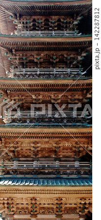 善寶寺五重塔クローズアップ 善寶寺五重塔クローズアップ 142287812