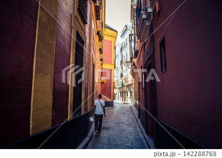 Santa Cruz: Seville's Vibrant Economic Heart Santa Cruz: Seville's Vibrant Economic Heart 142288768