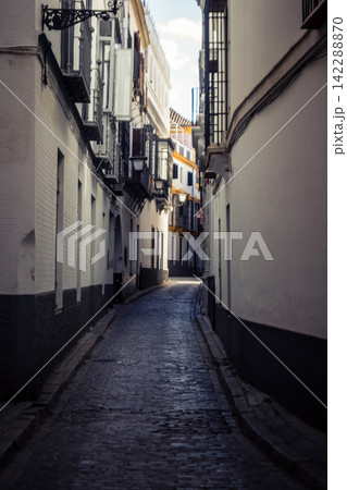 Santa Cruz: Seville's Vibrant Economic Heart Santa Cruz: Seville's Vibrant Economic Heart 142288870