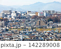 【東京都 日野市】郊外の住宅地の風景 142289008