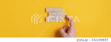 Conceptual image of vision and idea Conceptual image of vision and idea 142289697