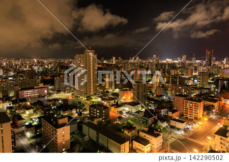 夏の札幌市の夜景 夏の札幌市の夜景 142290502