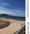 海へ続く道 142290939