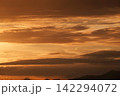 夏の朝空 142294072