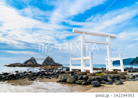 福岡 二見ヶ浦 夫婦岩 福岡 二見ヶ浦 夫婦岩 142294301