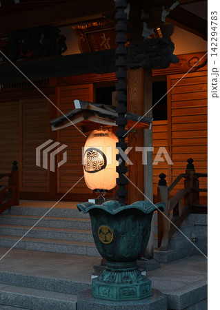 松龍寺、千葉県松戸市の寺院、松戸宿坂川献灯祭りの日に 松龍寺、千葉県松戸市の寺院、松戸宿坂川献灯祭りの日に 142294783