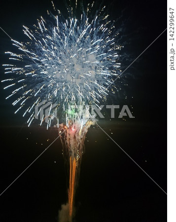 花火 花火 142299647