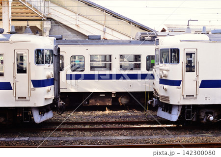 2008年　疎開留置中の415系電車 142300080