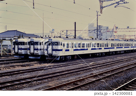 2008年 疎開留置中の415系電車群 2008年 疎開留置中の415系電車群 142300081