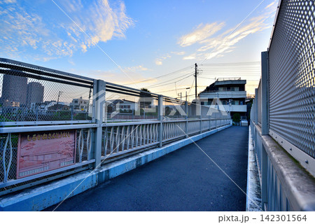 東京品川 テレビドラマロケ地で有名な白金桟道橋 東京品川 テレビドラマロケ地で有名な白金桟道橋 142301564