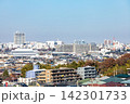 【東京都 日野市】郊外の住宅地の風景 142301733