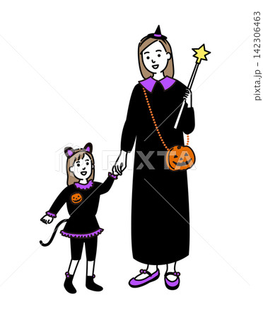 ハロウィンの仮装をする親子のイメージ 142306463