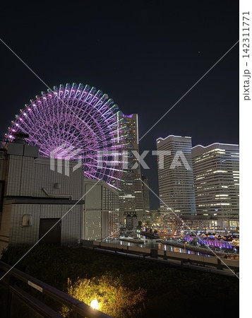 汽車道から見たみなとみらいの夜景 汽車道から見たみなとみらいの夜景 142311771