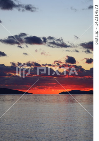 Seaside town of Turgutreis and spectacular sunsets 142314873
