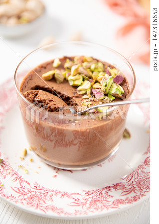 A single serving of delectable chocolate dessert A single serving of delectable chocolate dessert 142316658