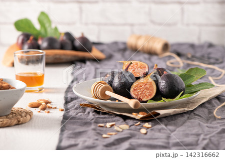 Fresh Black Mission Figs Still Life Fresh Black Mission Figs Still Life 142316662