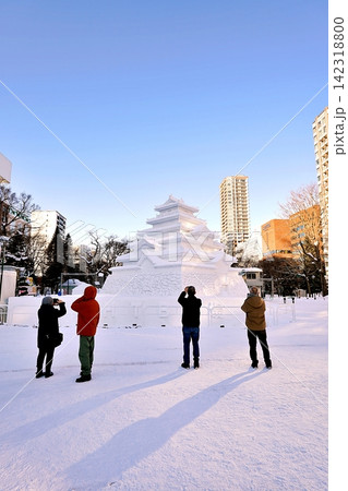 さっぽろ雪まつり大通会場の風景 さっぽろ雪まつり大通会場の風景 142318800