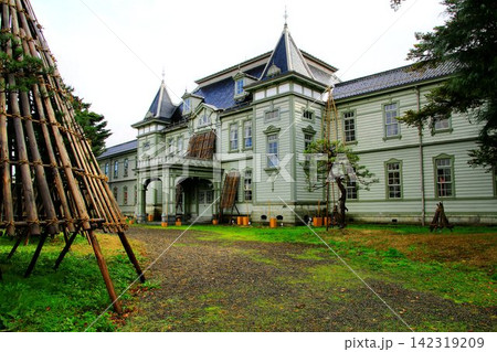 国の重要文化財… 『旧米沢高等工業学校本館』 国の重要文化財… 『旧米沢高等工業学校本館』 142319209