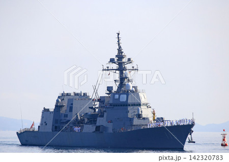 入港中の護衛艦 入港中の護衛艦 142320783