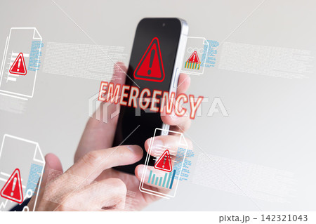 スマートフォンに表示される緊急警告とデジタルセキュリティアラート スマートフォンに表示される緊急警告とデジタルセキュリティアラート 142321043