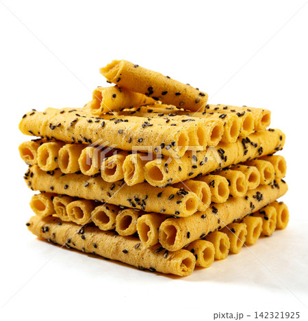 traditional Crispy Wafer Egg Roll Sweet Snack 142321925