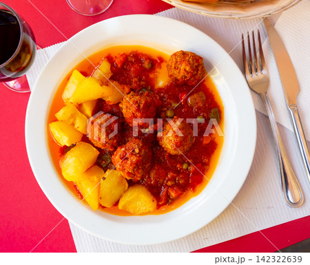 Albondigas, hot stew tomato soup with meatballs Albondigas, hot stew tomato soup with meatballs 142322639