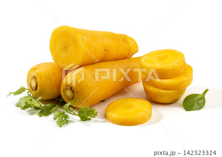whole Yellow Carrots Close Up Shot whole Yellow Carrots Close Up Shot 142323324