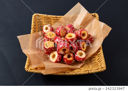 freeze Dried Sugar Coated Hawthorn Rings 142323947