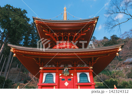 [勝尾寺]大阪の山奥にあるダルマで有名なお寺！歴史あるお寺の境内の風景 142324312