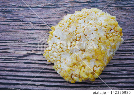 Frozen corn on wooden table Frozen corn on wooden table 142326980