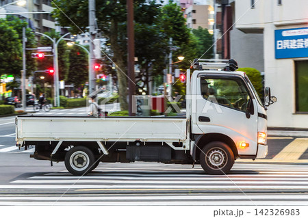 トラック トラック 142326983