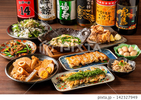彩り豊かなこだわり料理の盛り合わせ 142327949