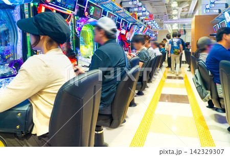 パチンコ店・イメージ 142329307