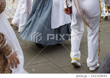 Basque folk march in the street Basque folk march in the street 142329643