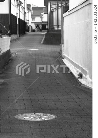趣がある西条酒蔵通り(東広島市) 趣がある西条酒蔵通り(東広島市) 142333024