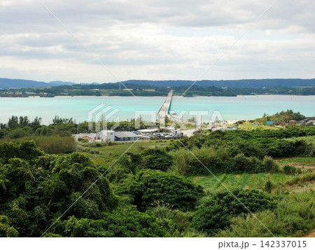 冬の古宇利島(沖縄県) 冬の古宇利島(沖縄県) 142337015