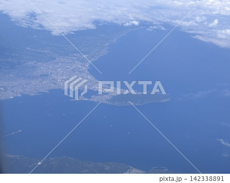 初夏の北海道から東北へのフライト、青森の竜飛岬から秋田の男鹿半島、八郎潟まで、上空からにほんを望む 初夏の北海道から東北へのフライト、青森の竜飛岬から秋田の男鹿半島、八郎潟まで、上空からにほんを望む 142338891